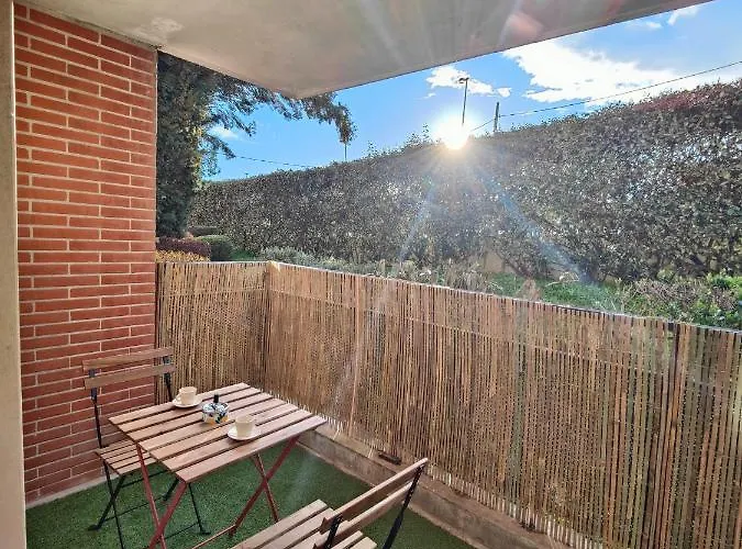 Marshmallow Proche Aeroport, Airbus Et Zenith * Τουλούζη