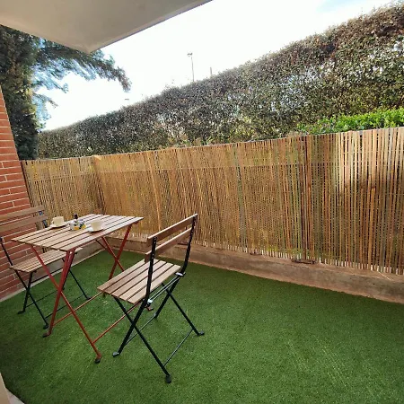 Marshmallow Proche Aeroport, Airbus Et Zenith Apartment *